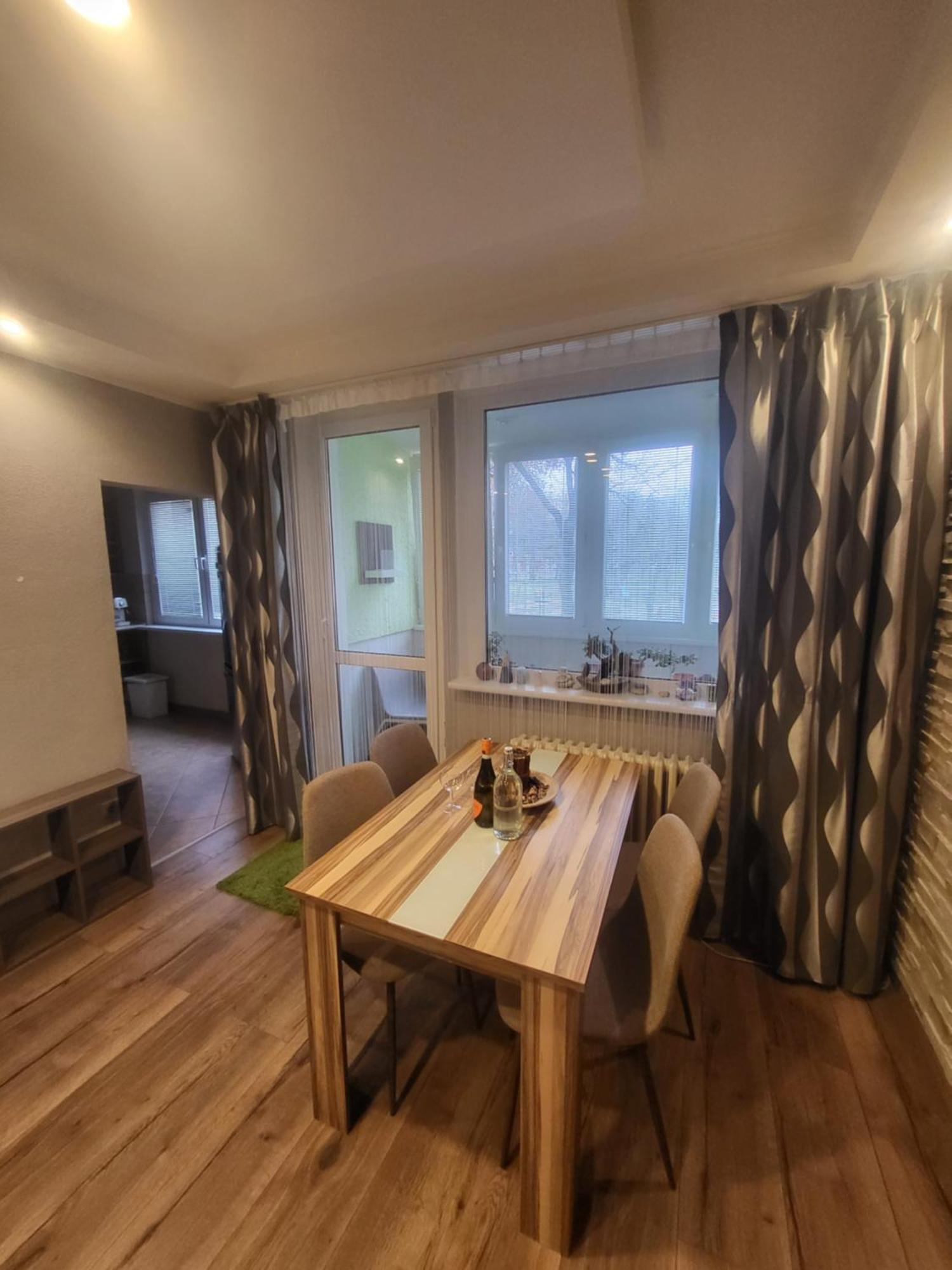 Apartman George Bratislava Bagian luar foto